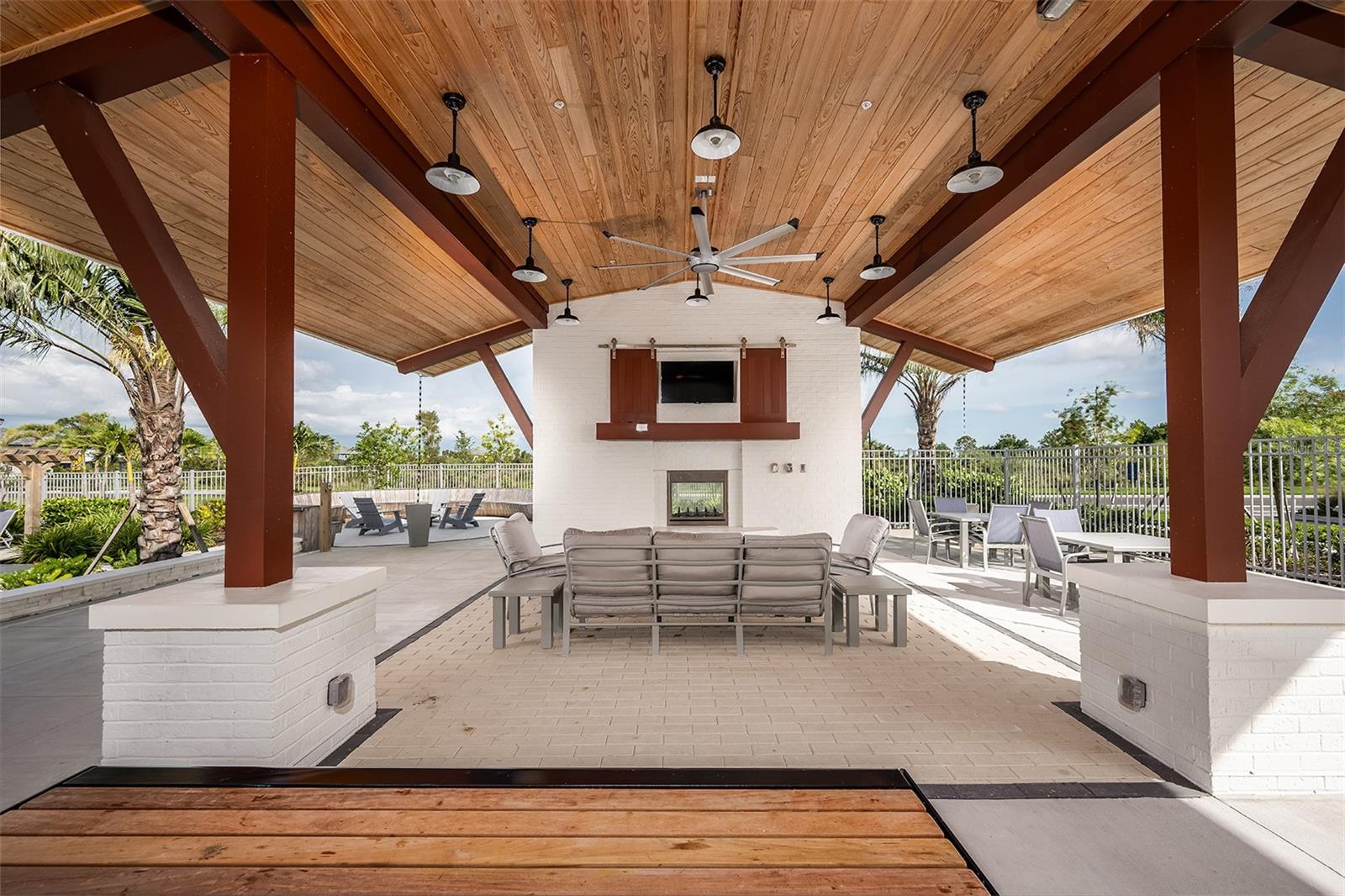 Image 24 of 35 For 17375 Moonflower Drive 203