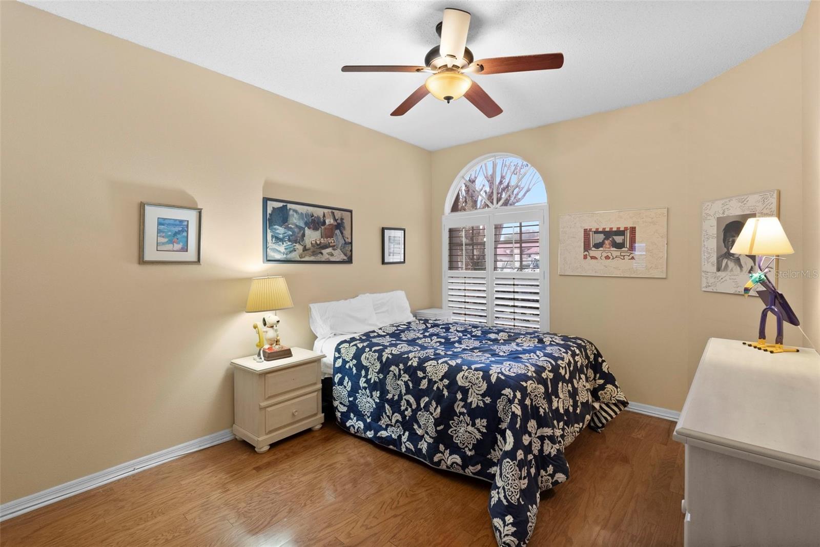 Listing photo id 21 for 1040 Dartford Drive