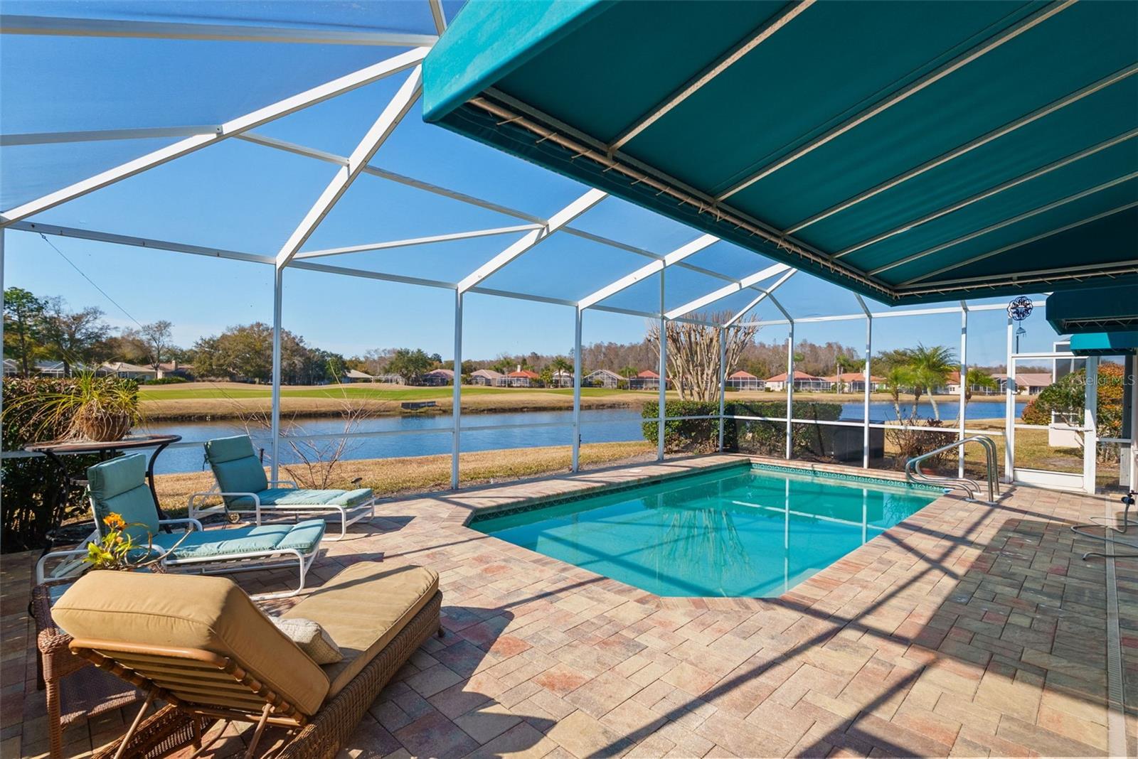 Listing photo id 27 for 1040 Dartford Drive