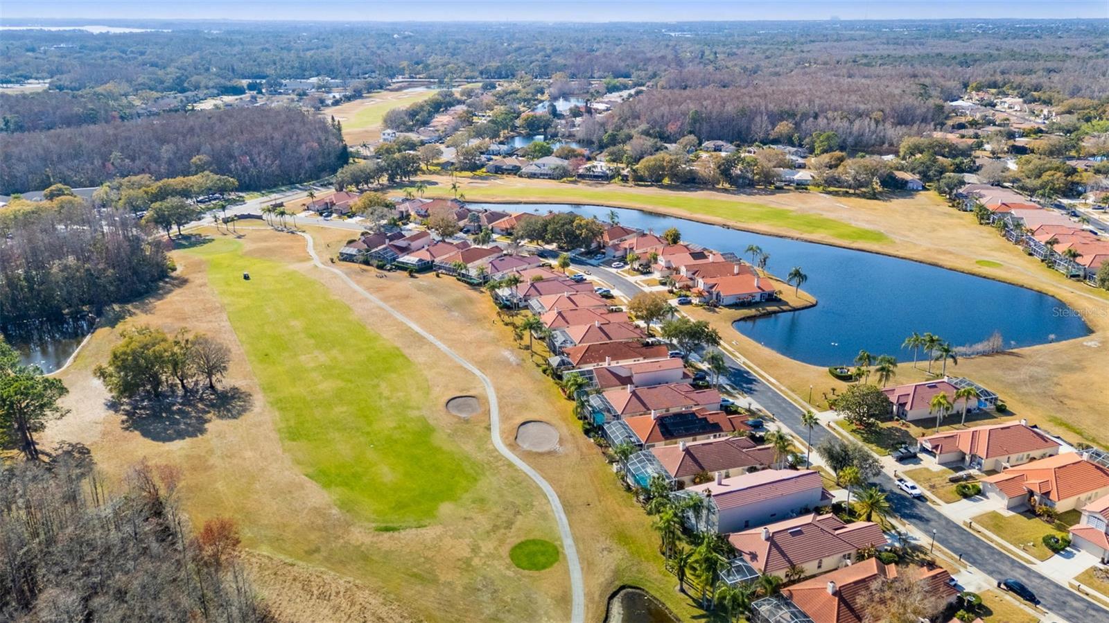 Listing photo id 37 for 1040 Dartford Drive