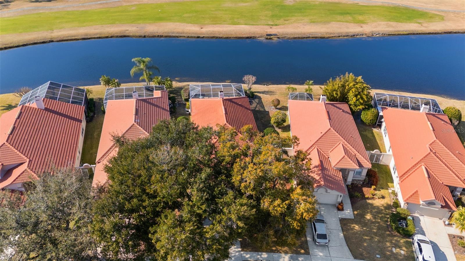 Listing photo id 38 for 1040 Dartford Drive