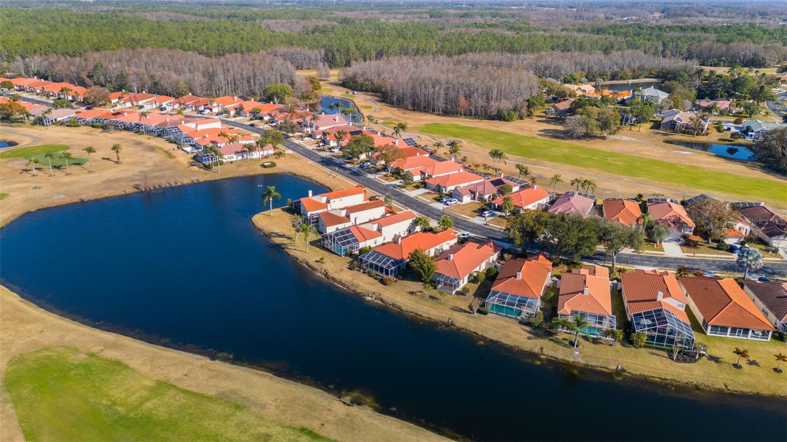 Listing photo id 41 for 1040 Dartford Drive