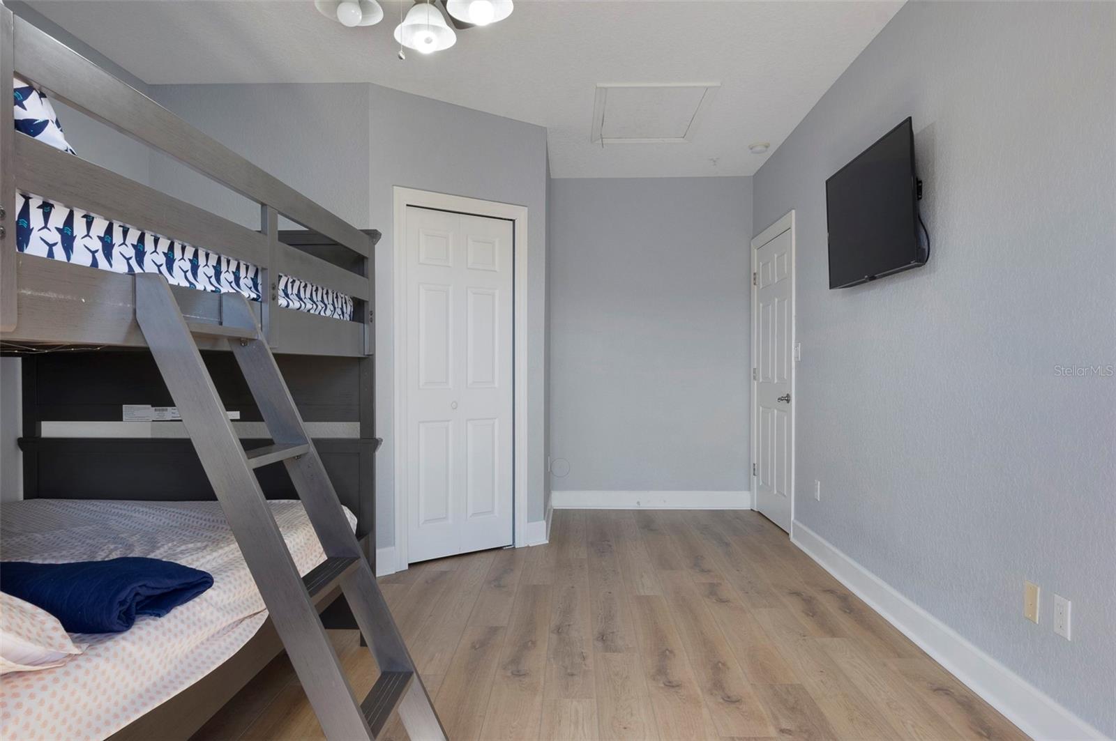 Image 20 of 38 For 130 164th Avenue