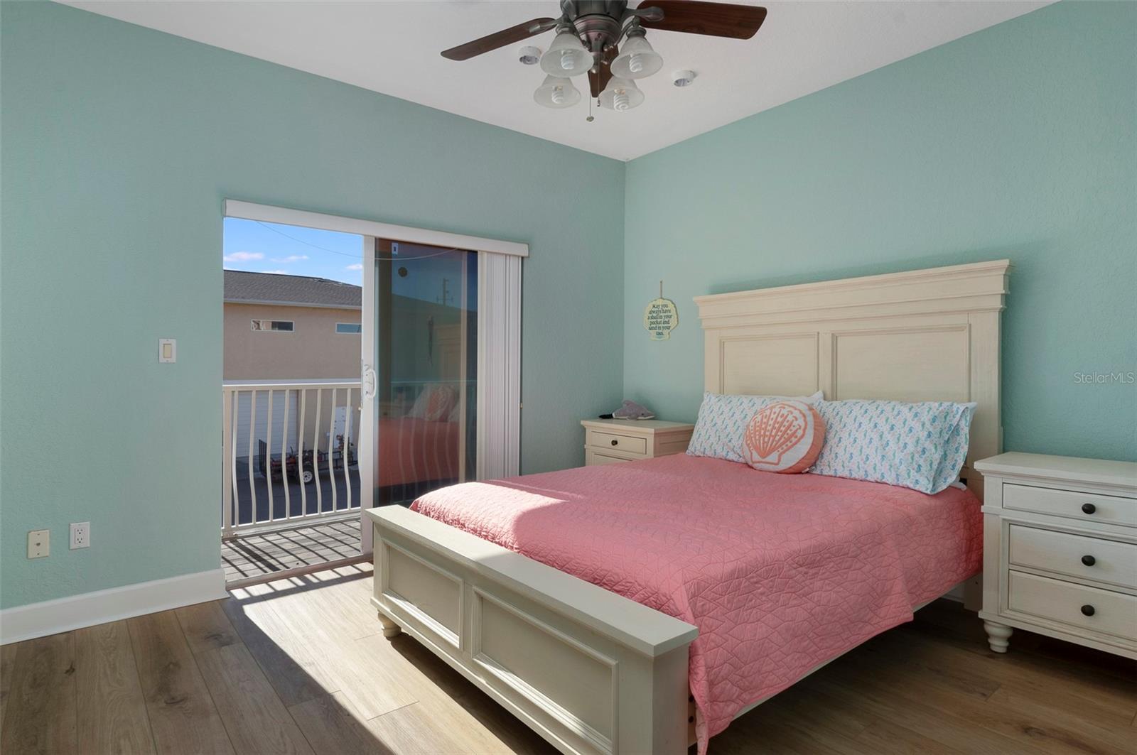 Image 24 of 38 For 130 164th Avenue