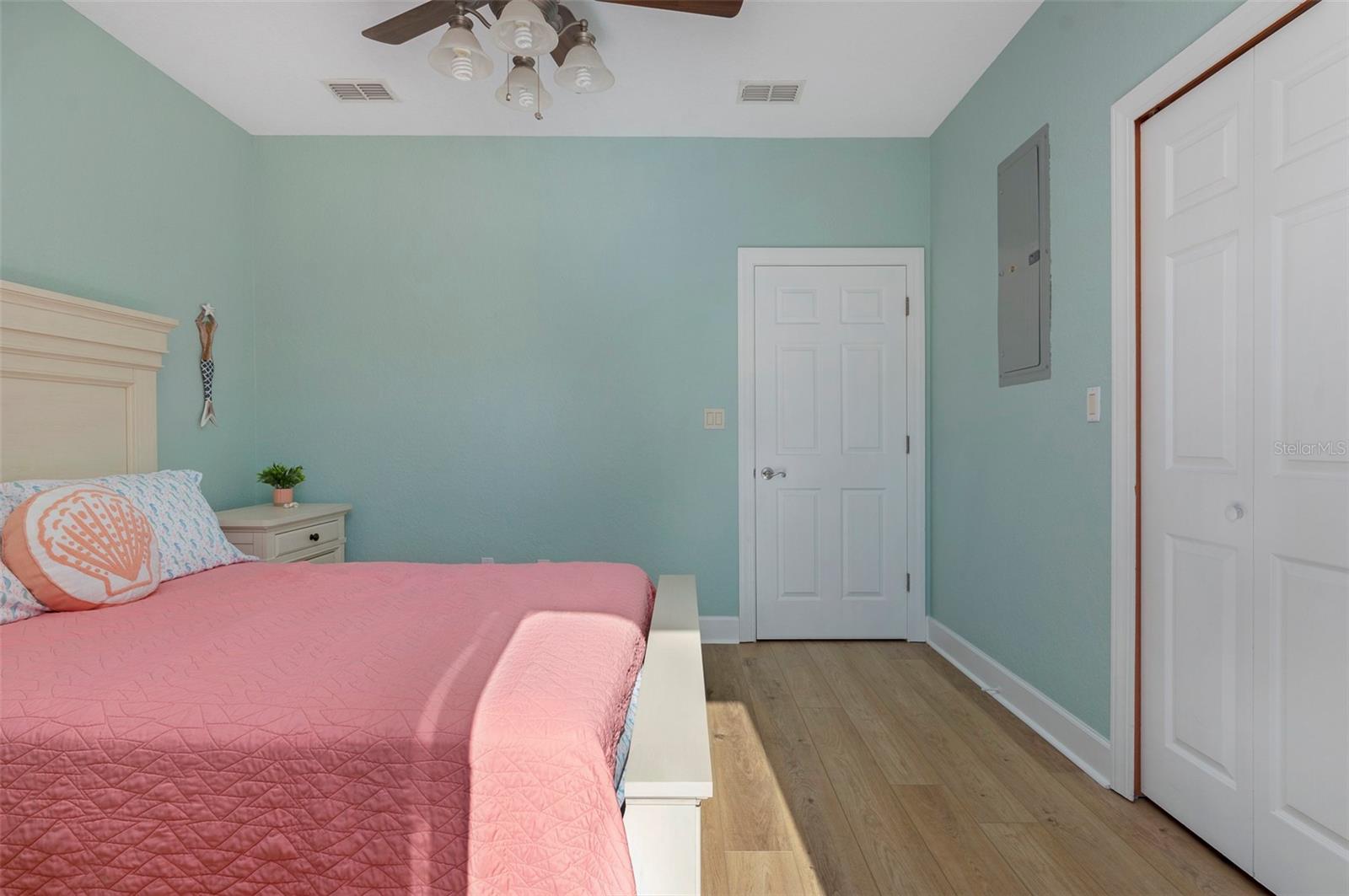 Image 25 of 38 For 130 164th Avenue