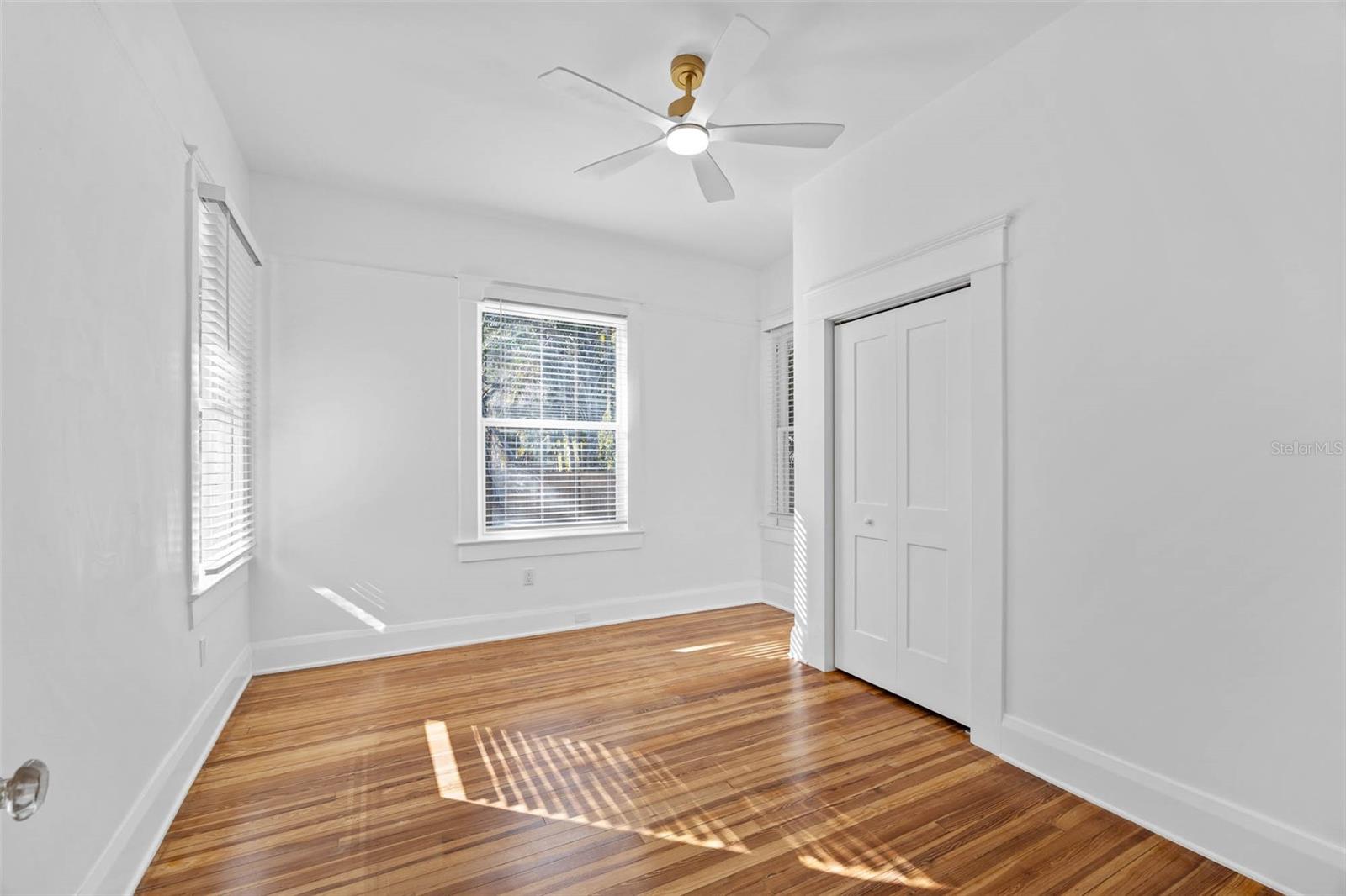 Image 20 of 35 For 5606 Miami Avenue