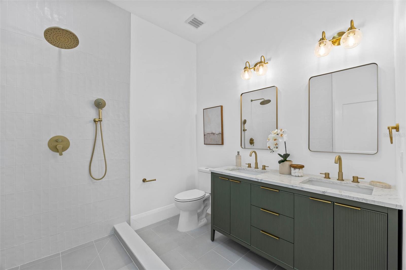 Image 24 of 35 For 5606 Miami Avenue