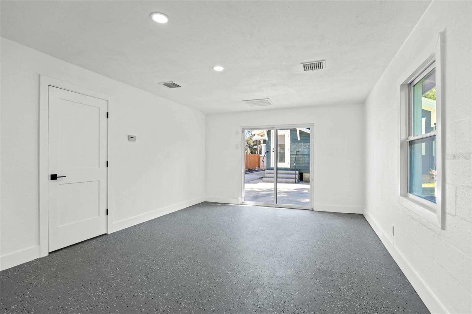 Image 30 of 35 For 5606 Miami Avenue