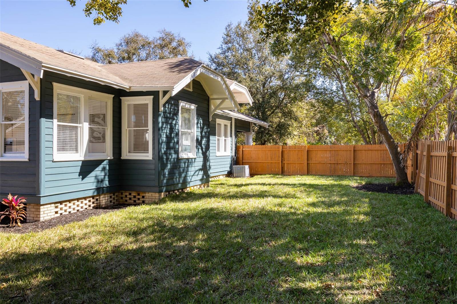 Image 32 of 35 For 5606 Miami Avenue