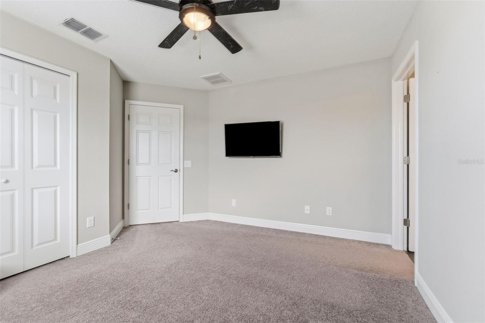 Image 27 of 44 For 19484 Blossom Vine Lane