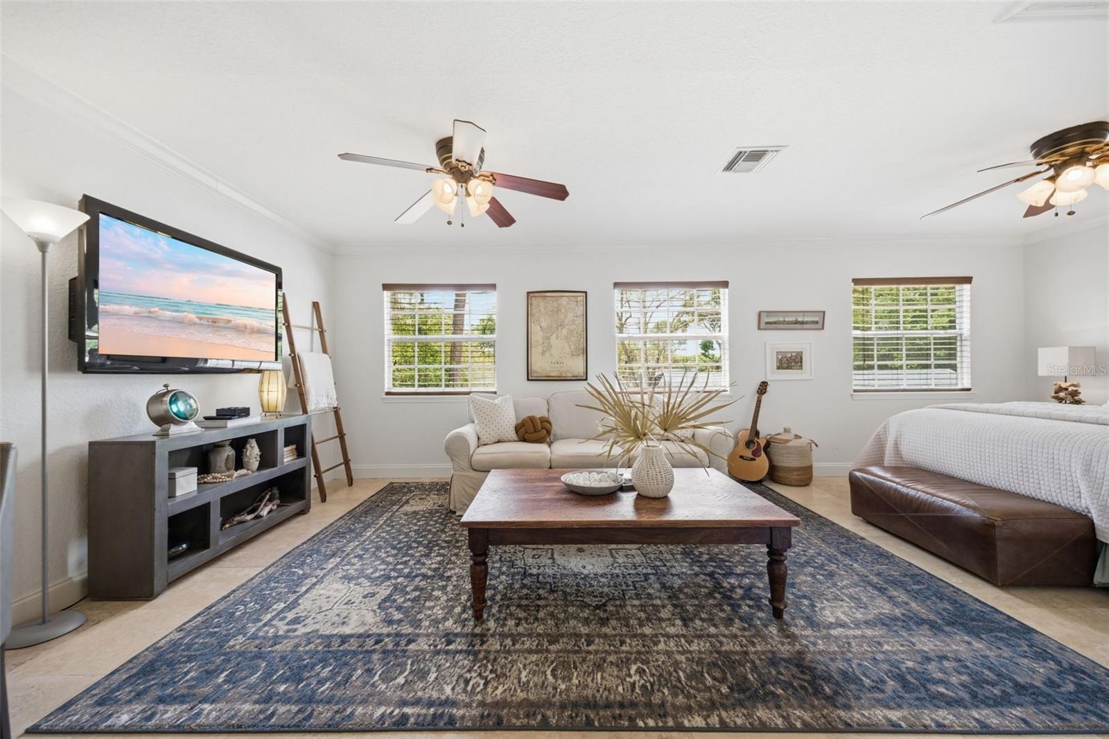 Image 21 of 43 For 921 Cornelius Avenue