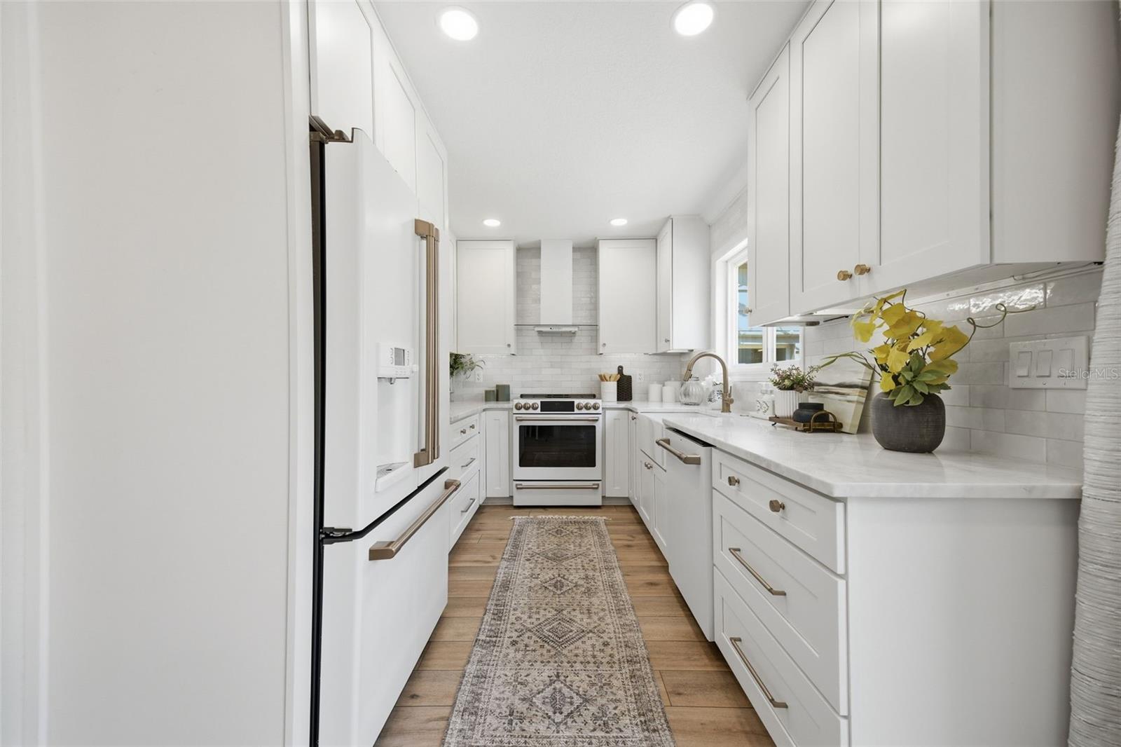 Image 3 of 43 For 921 Cornelius Avenue