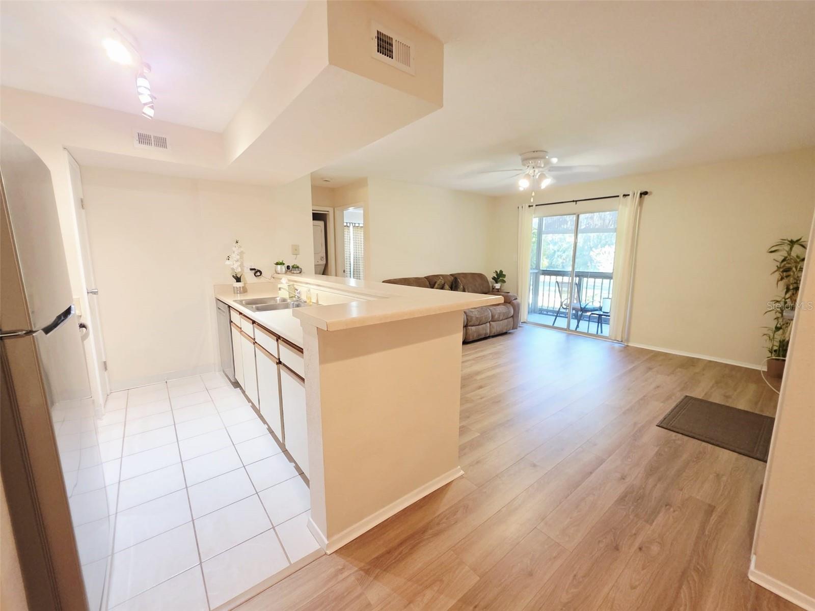 Image 6 of 15 For 9100 Dr Martin Luther King Jr Street N 715