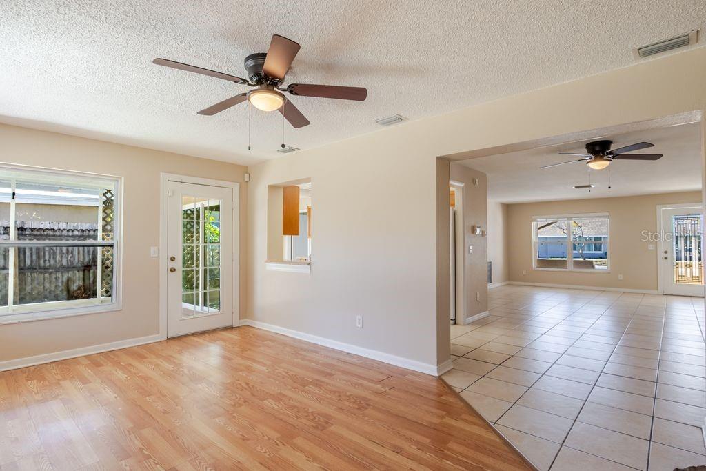 Image 12 of 56 For 709 Lemonwood Drive