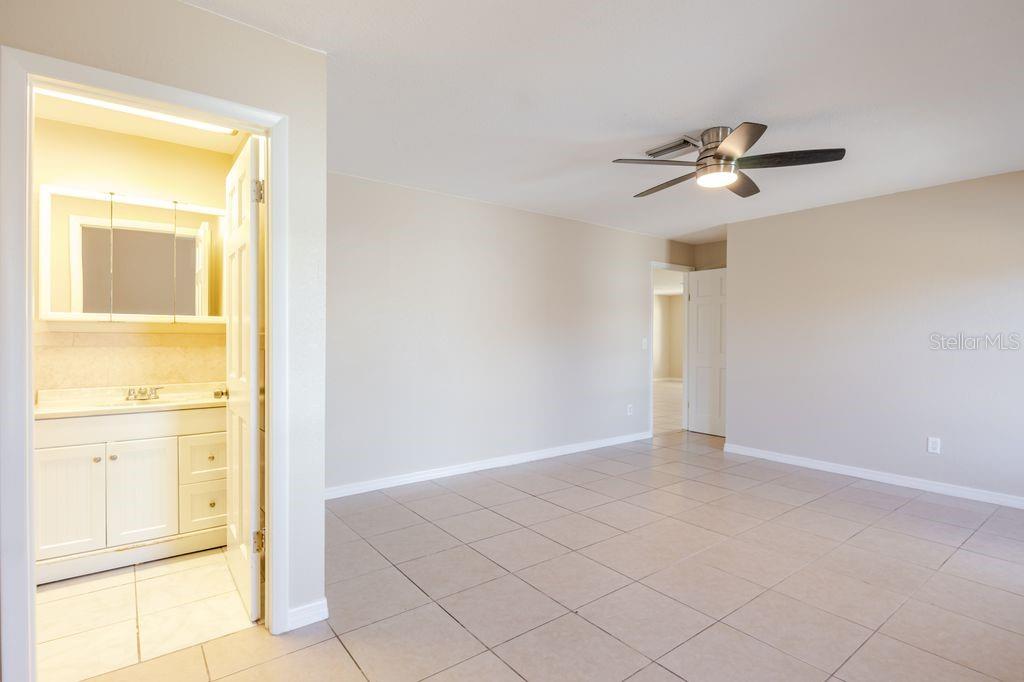 Image 24 of 56 For 709 Lemonwood Drive