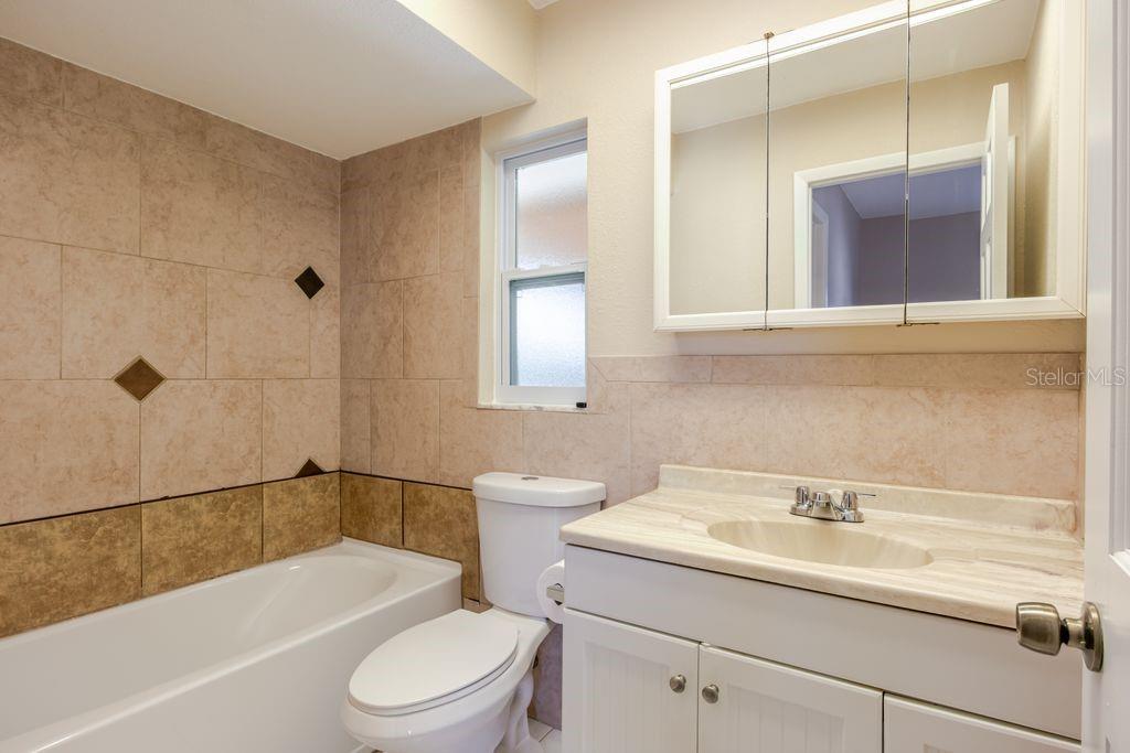 Image 31 of 56 For 709 Lemonwood Drive