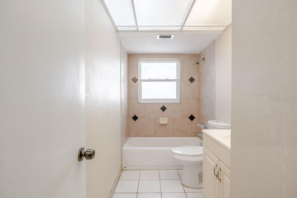 Image 32 of 56 For 709 Lemonwood Drive