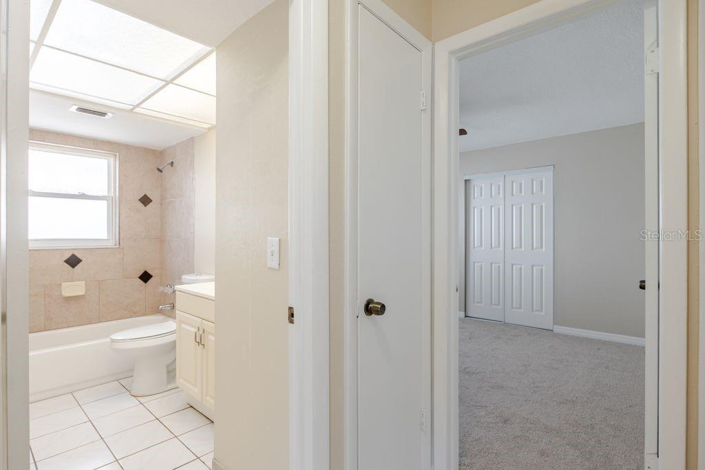 Image 33 of 56 For 709 Lemonwood Drive