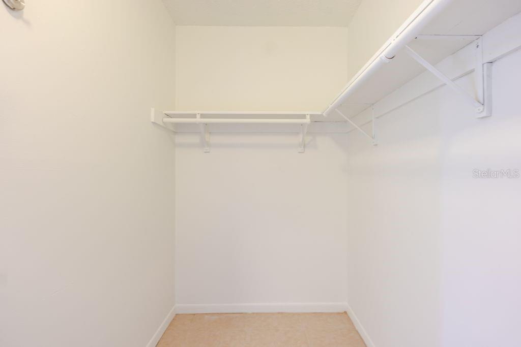 Image 36 of 56 For 709 Lemonwood Drive