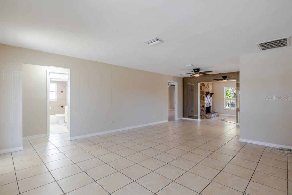 Image 9 of 56 For 709 Lemonwood Drive