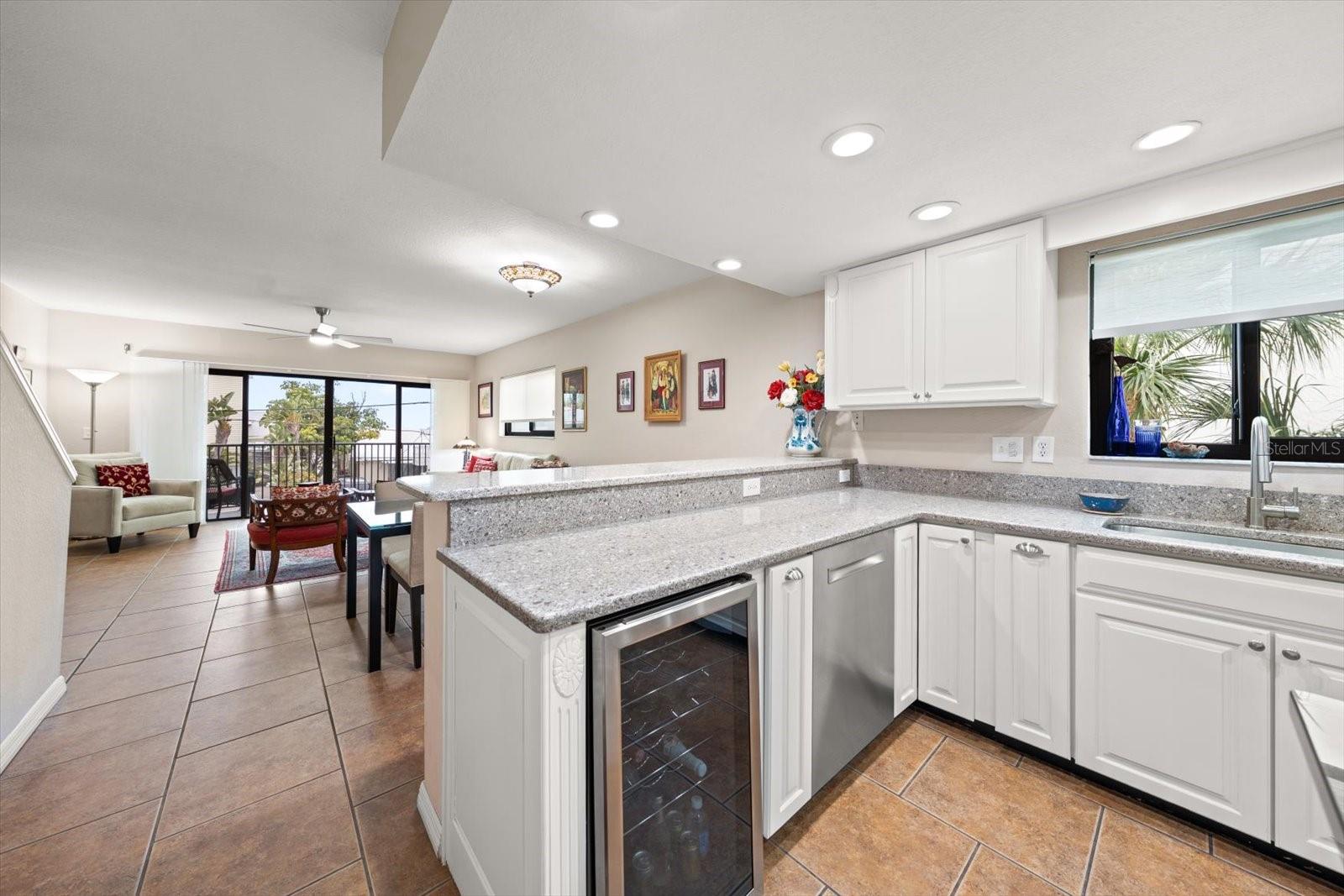 Image 10 of 63 For 1206 Gulf Boulevard A6