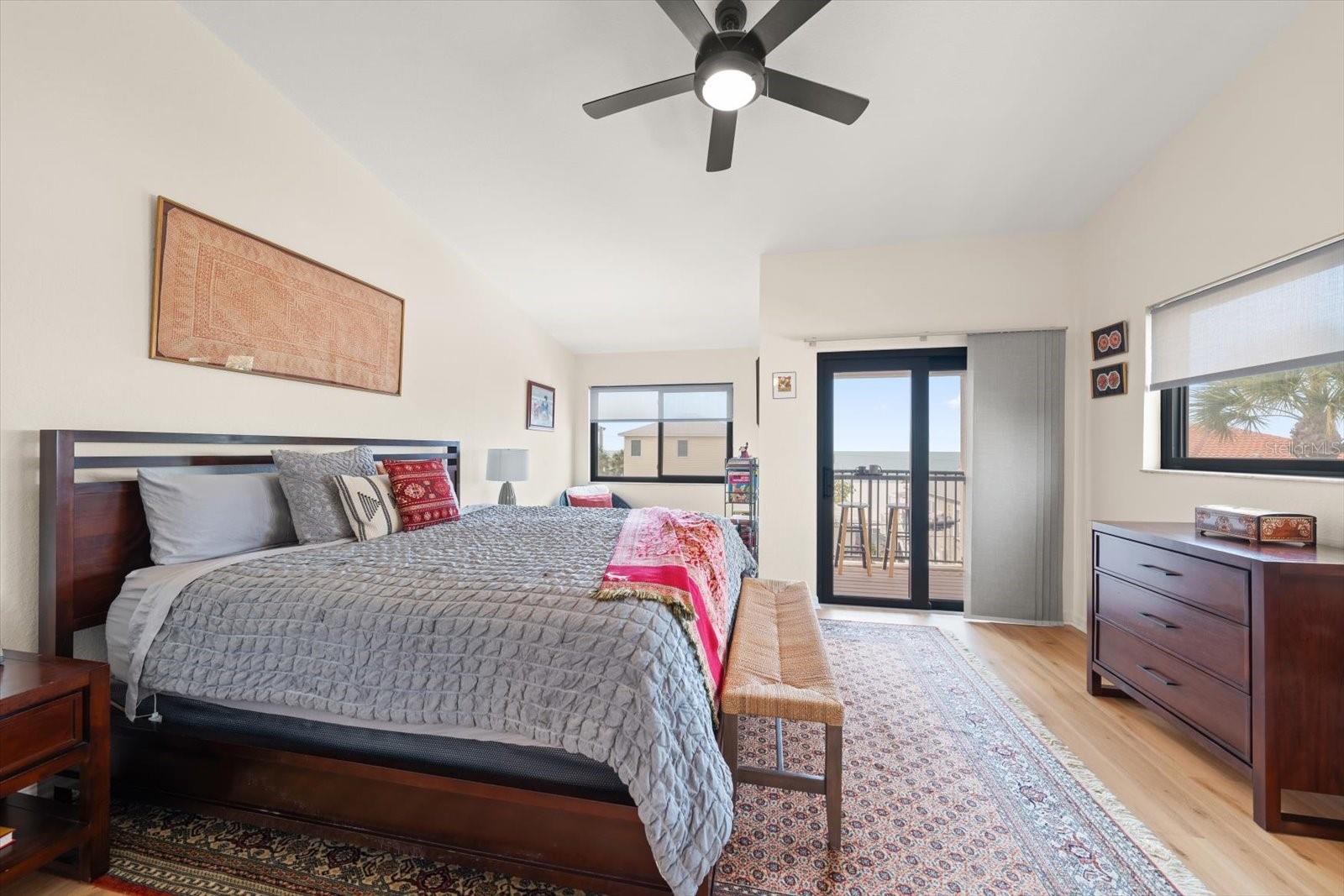 Image 22 of 63 For 1206 Gulf Boulevard A6