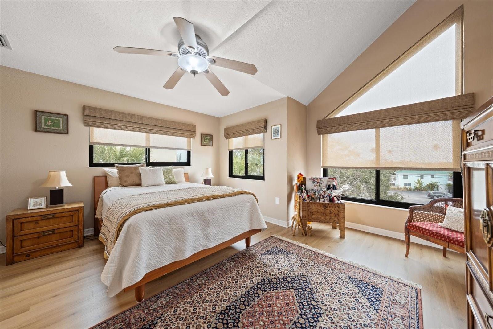 Image 29 of 63 For 1206 Gulf Boulevard A6