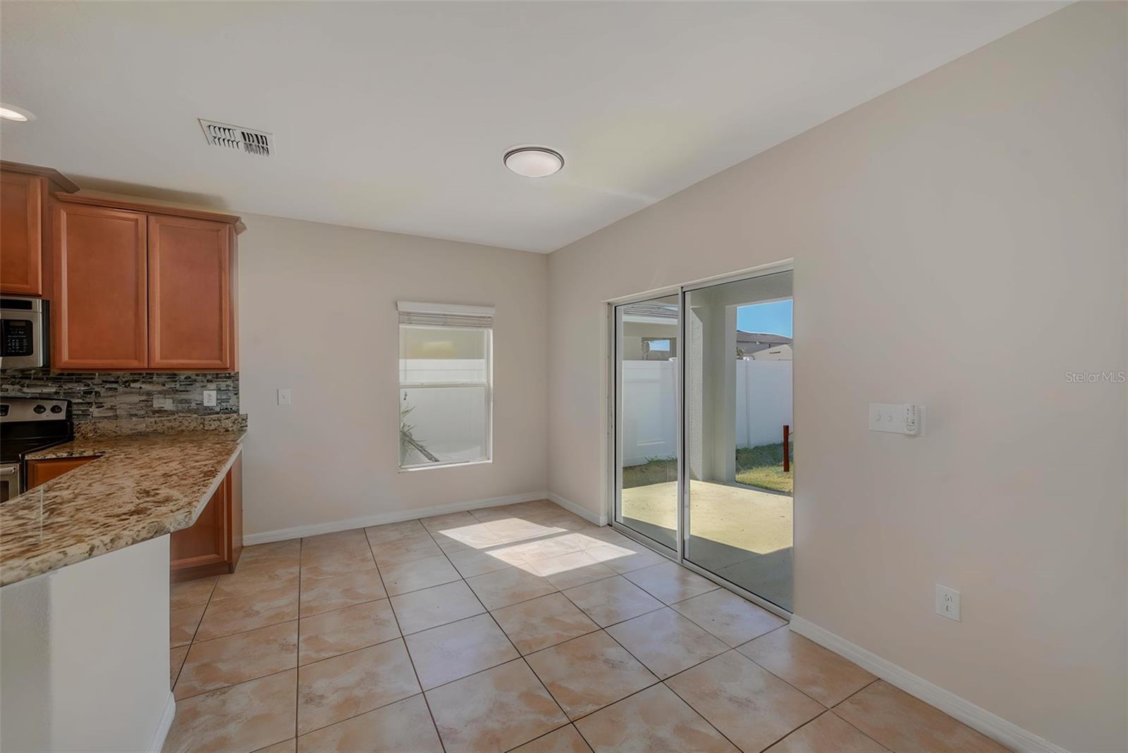 Image 13 of 41 For 1902 Hawks View Drive