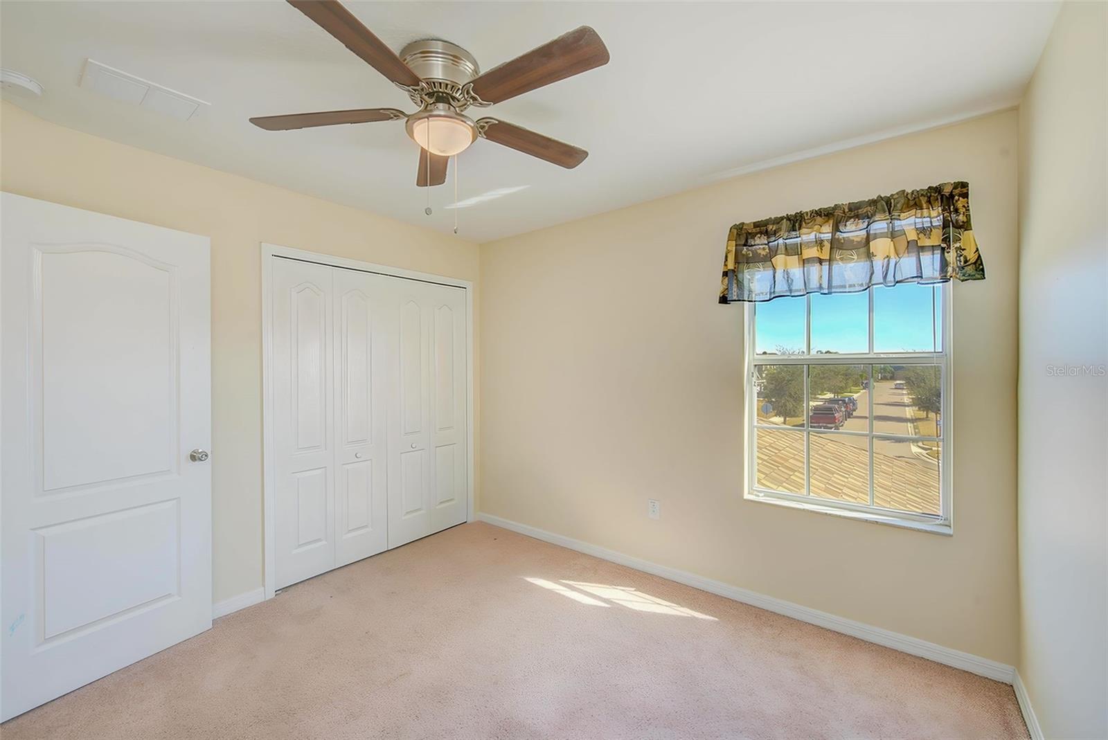 Image 24 of 41 For 1902 Hawks View Drive