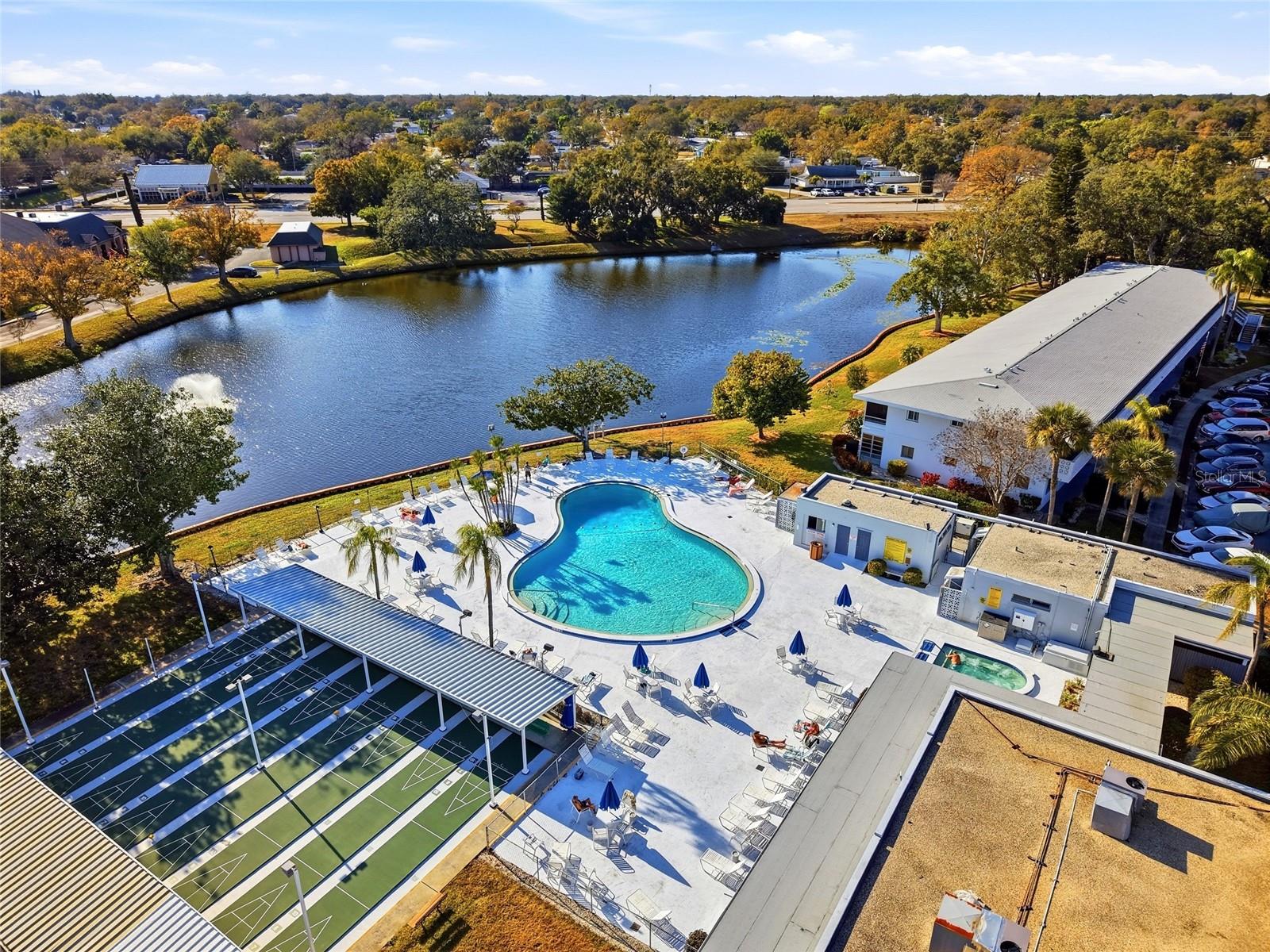 Image 36 of 44 For 11201 80th Ave  102