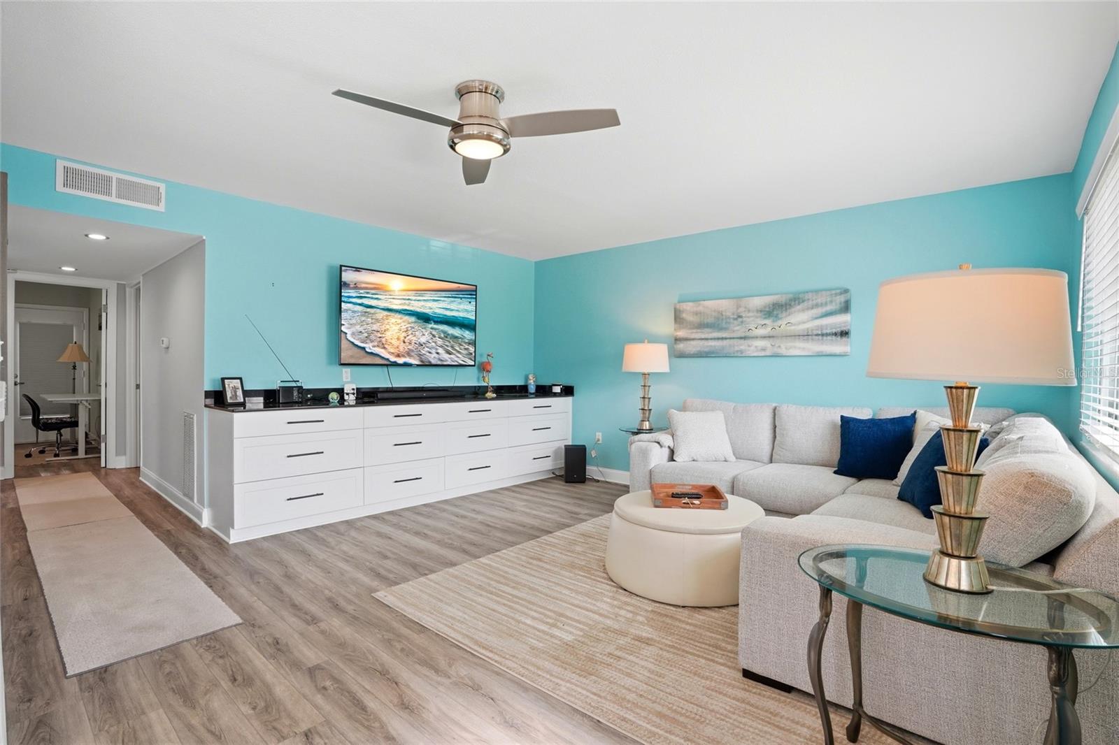 Image 4 of 44 For 11201 80th Ave  102