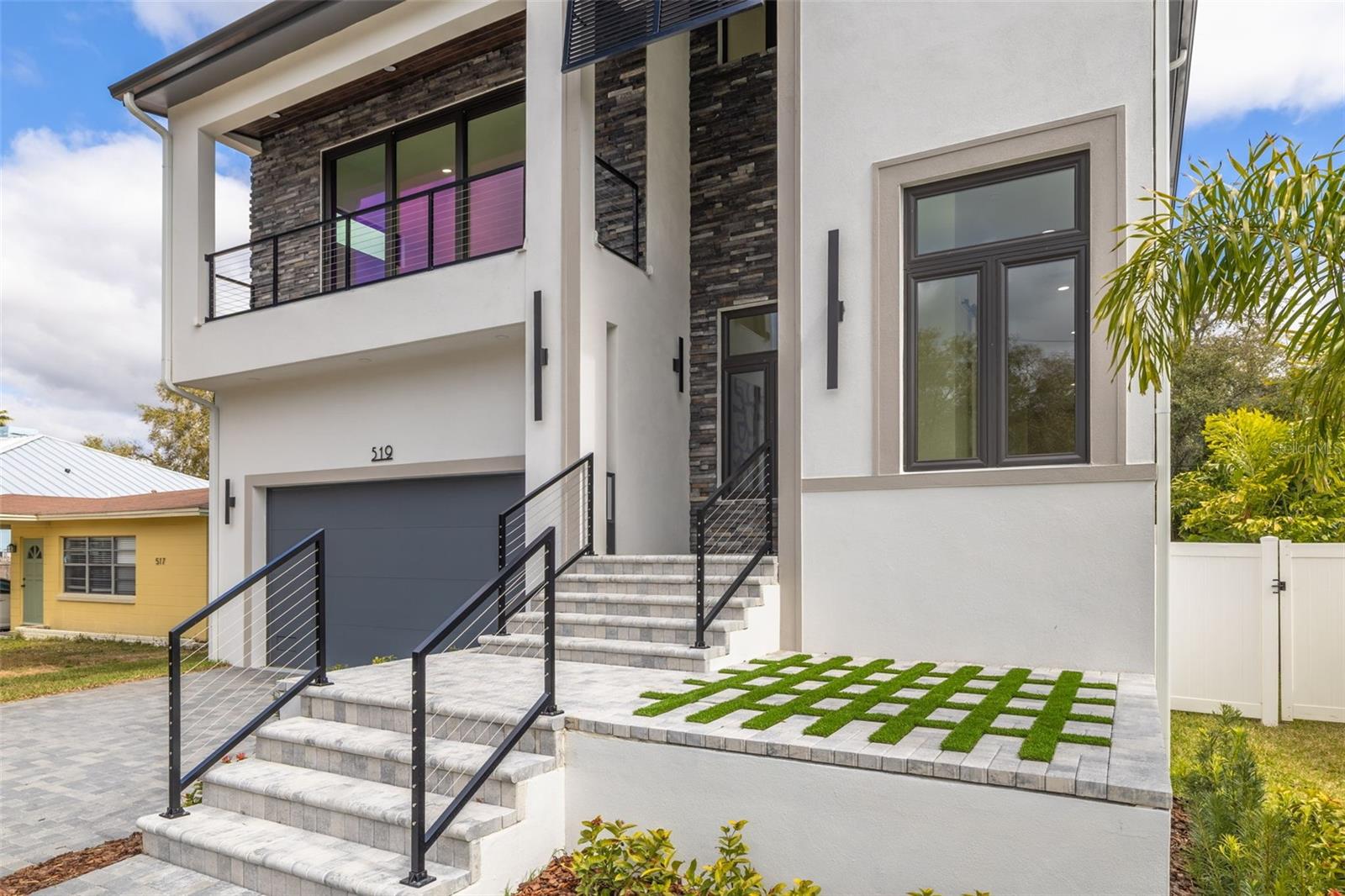 Image 3 of 68 For 519 Davis Boulevard