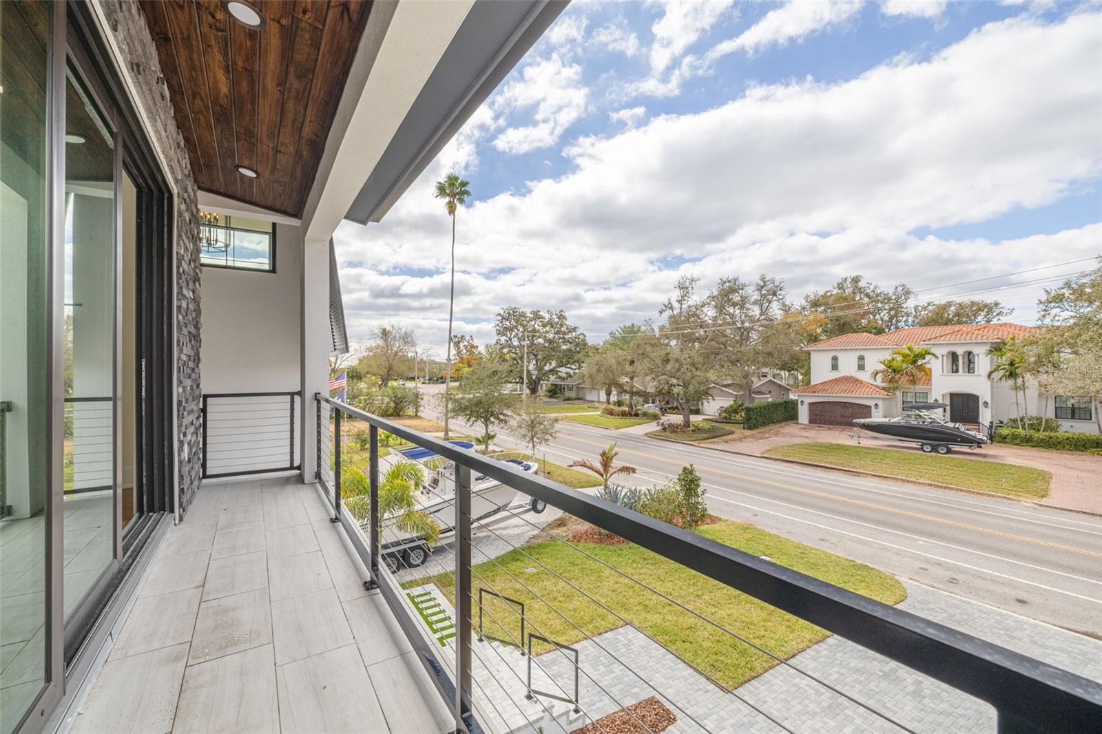 Image 37 of 68 For 519 Davis Boulevard