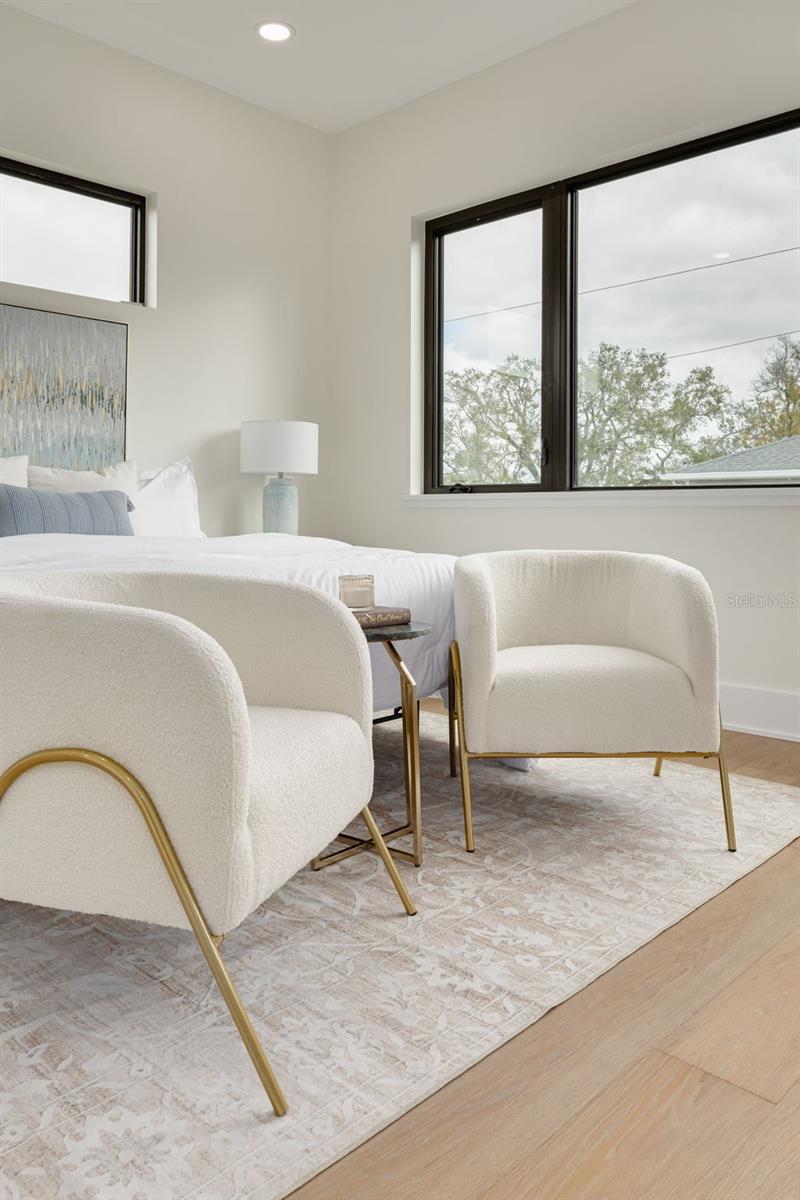 Image 44 of 68 For 519 Davis Boulevard