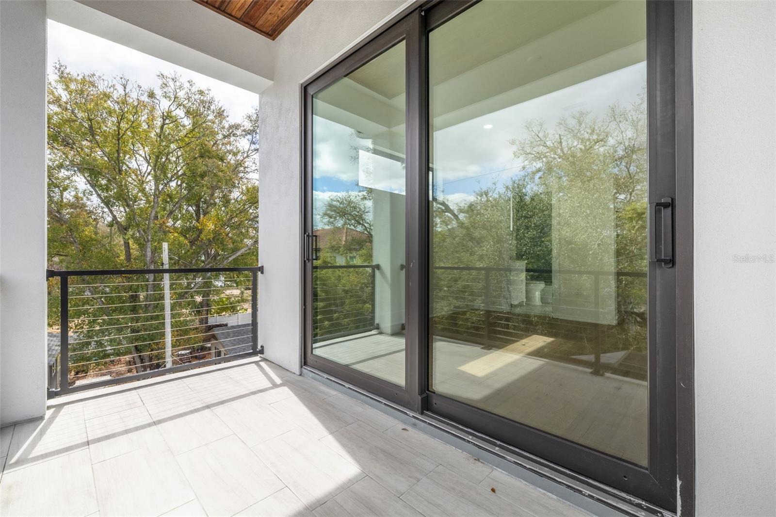 Image 51 of 68 For 519 Davis Boulevard