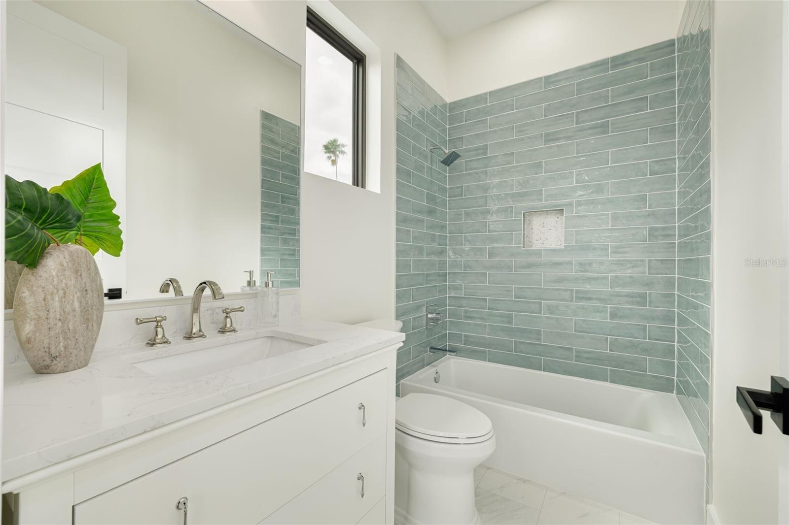 Image 55 of 68 For 519 Davis Boulevard