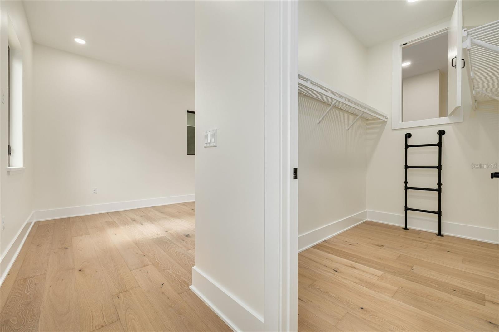 Image 59 of 68 For 519 Davis Boulevard