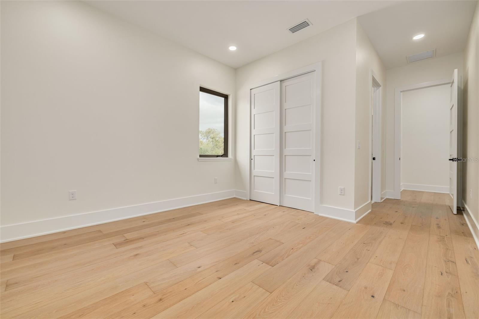 Image 62 of 68 For 519 Davis Boulevard