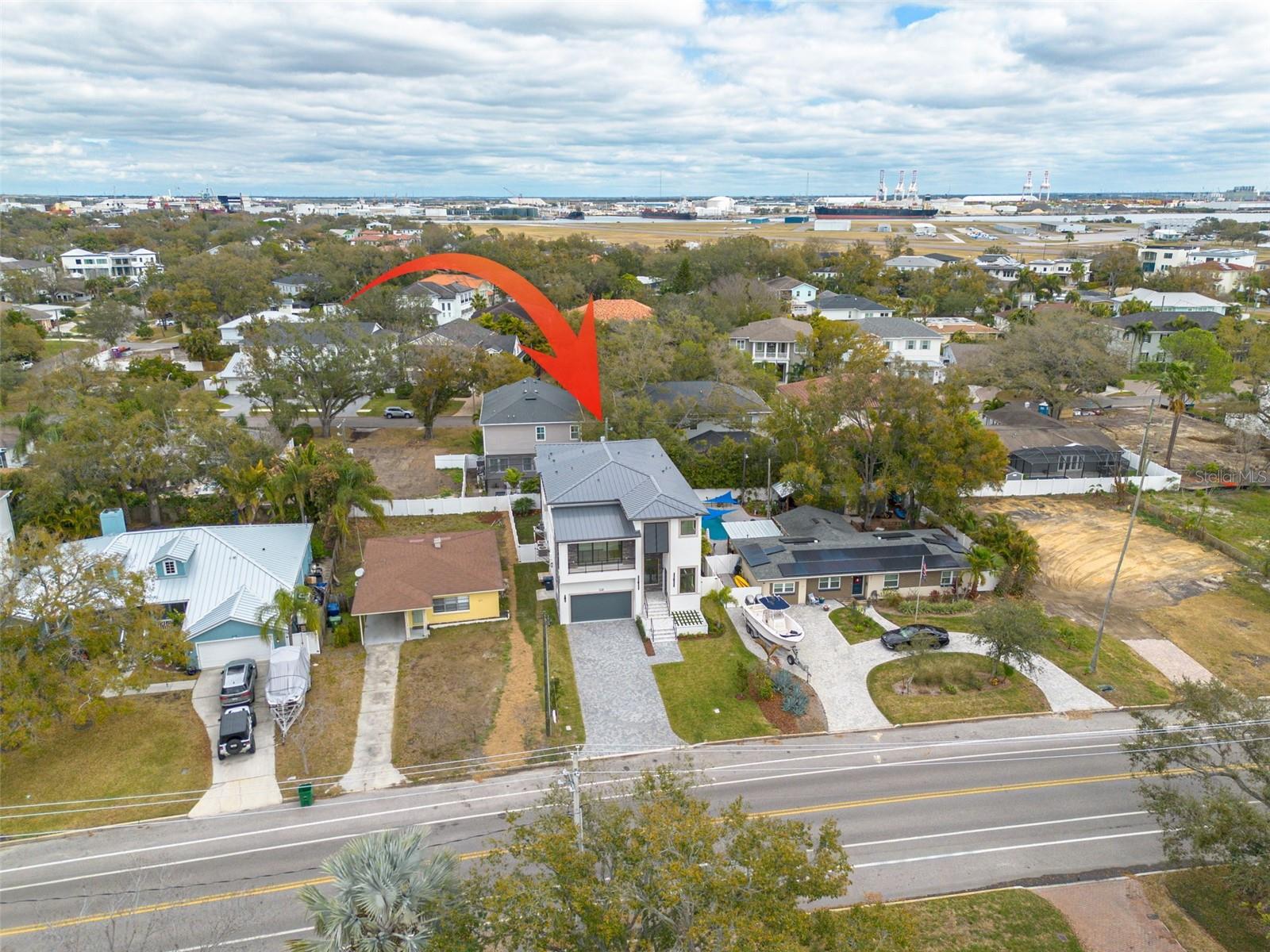 Image 66 of 68 For 519 Davis Boulevard