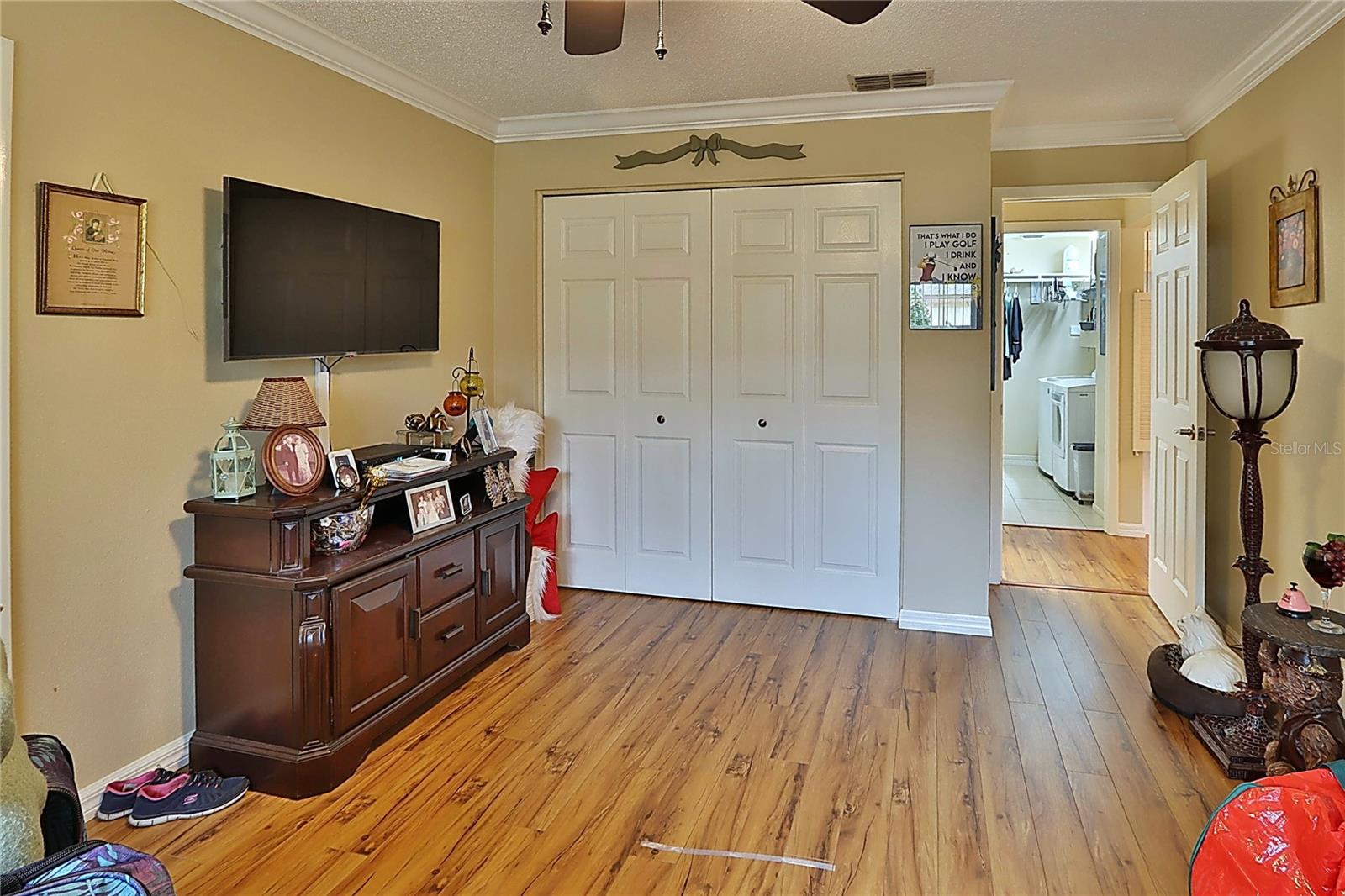 Image 23 of 35 For 865 Maclaren Drive N A