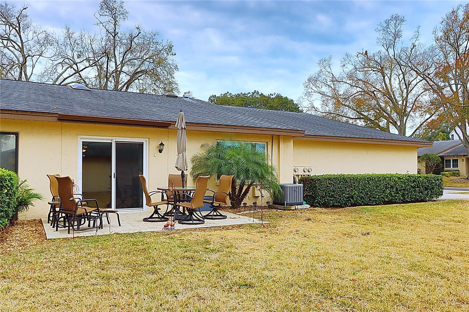 Image 31 of 35 For 865 Maclaren Drive N A