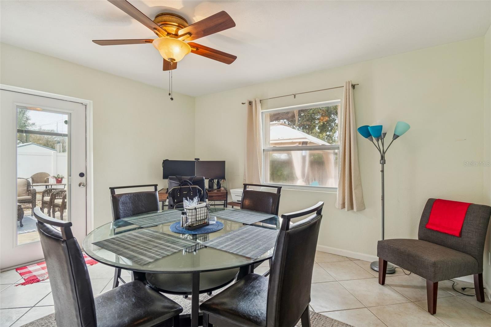 Image 15 of 75 For 1234 Forrest Hill Drive