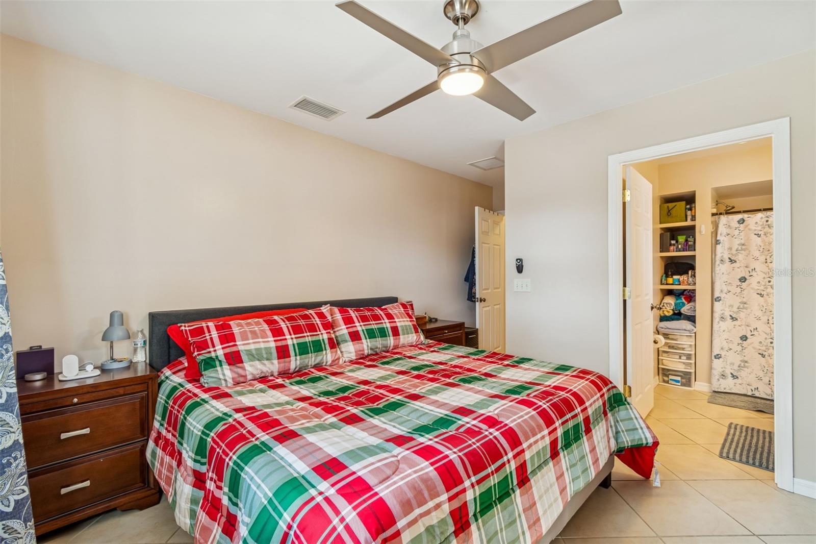 Image 22 of 75 For 1234 Forrest Hill Drive