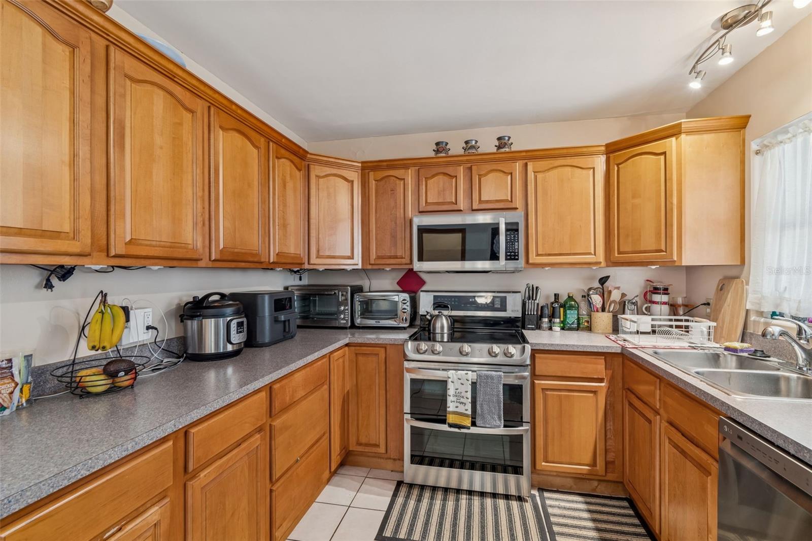 Image 30 of 75 For 1234 Forrest Hill Drive