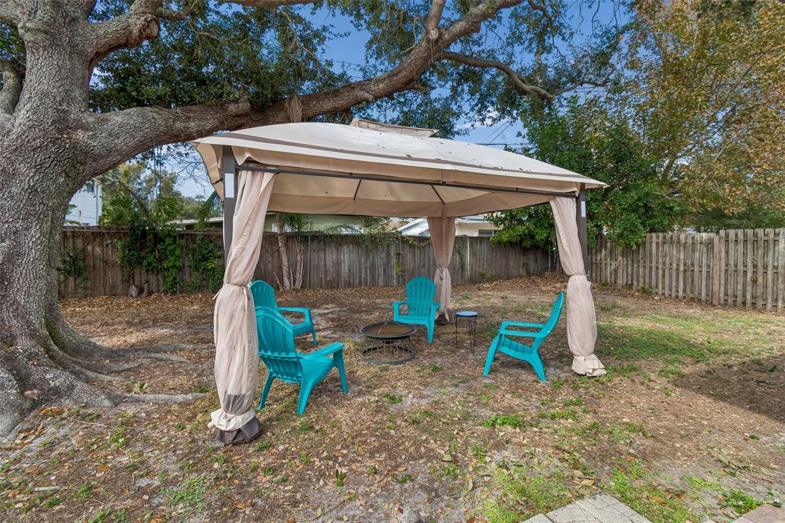 Image 50 of 75 For 1234 Forrest Hill Drive