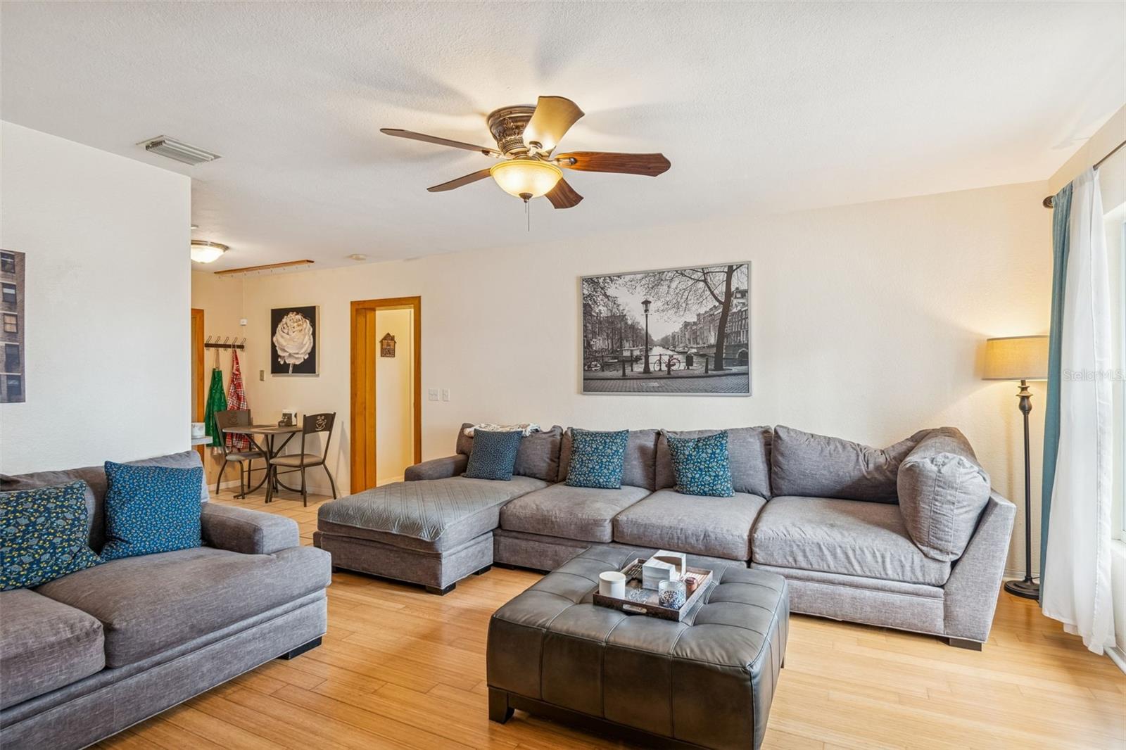 Image 9 of 75 For 1234 Forrest Hill Drive