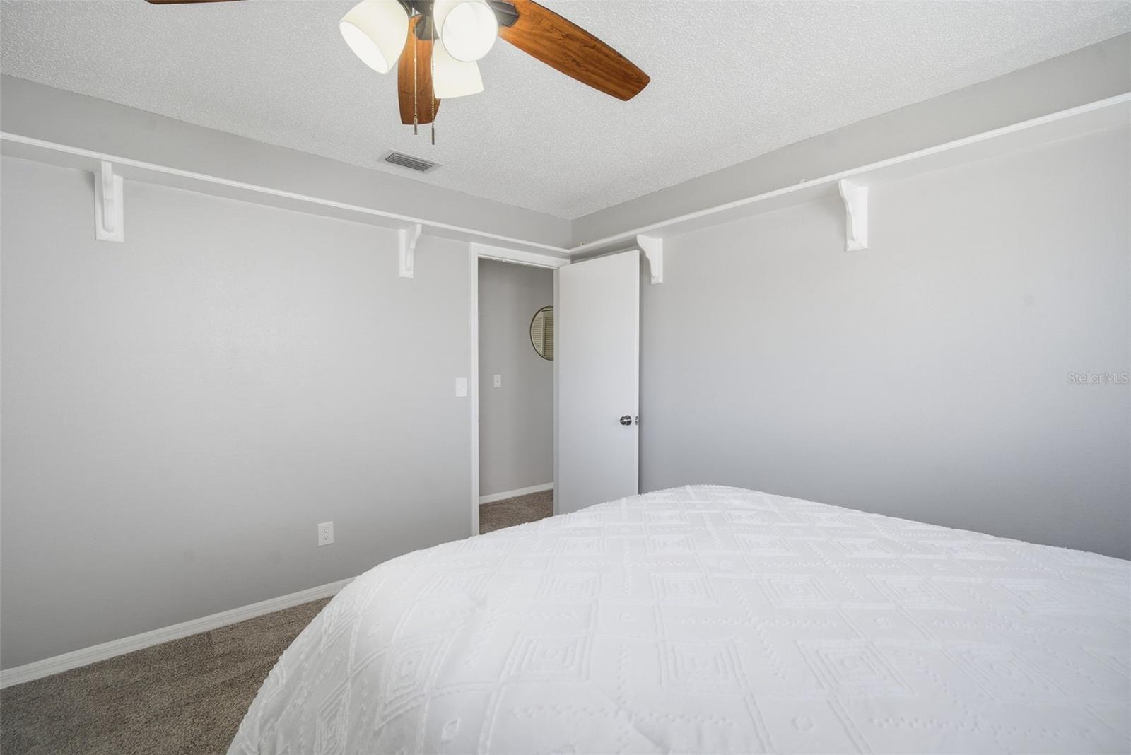 Image 26 of 85 For 9100 Park Boulevard 1