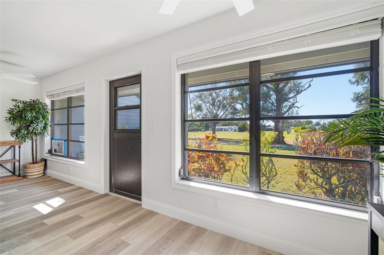 Image 43 of 85 For 9100 Park Boulevard 1