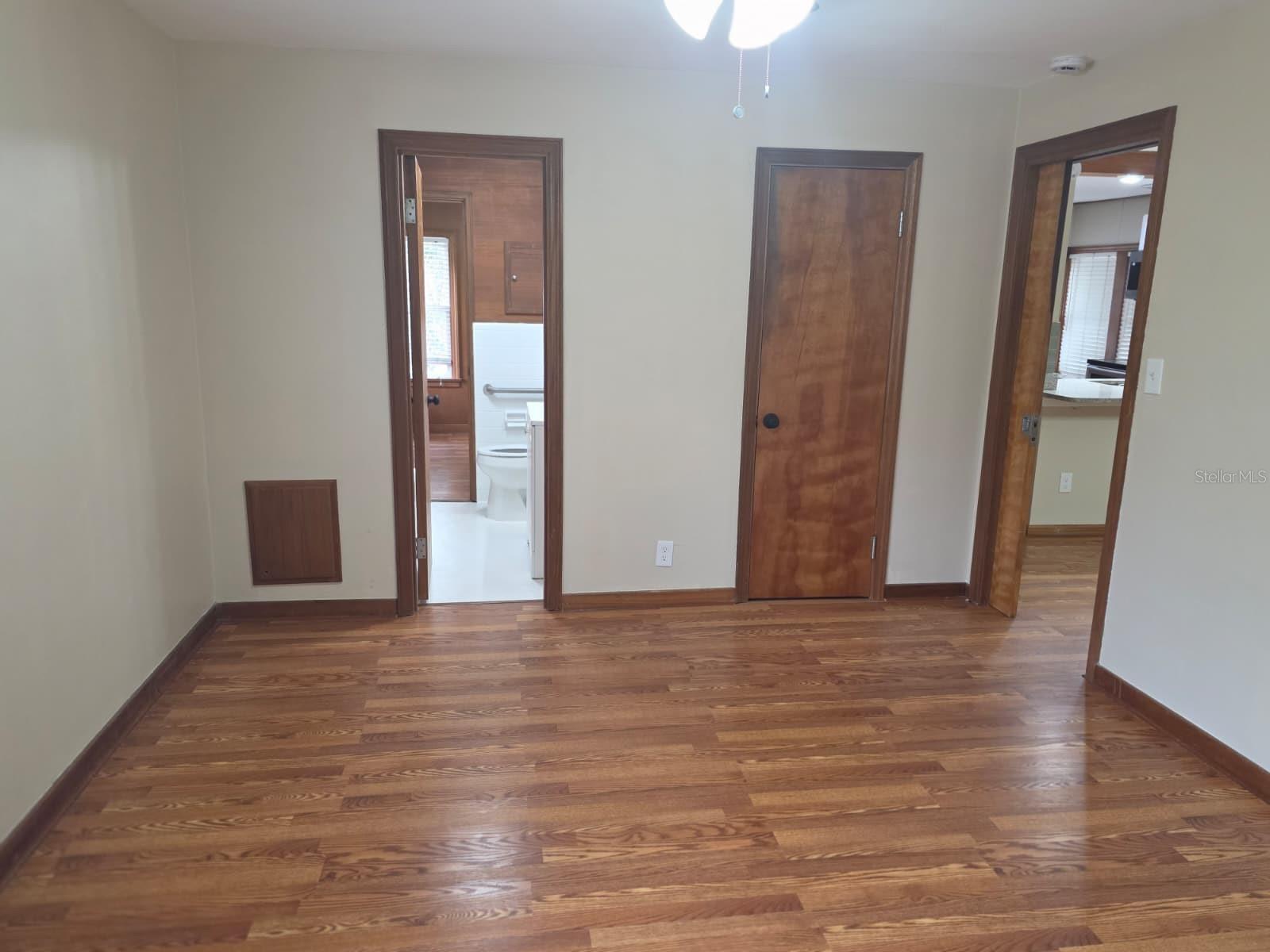 Image 23 of 46 For 710 11th Avenue