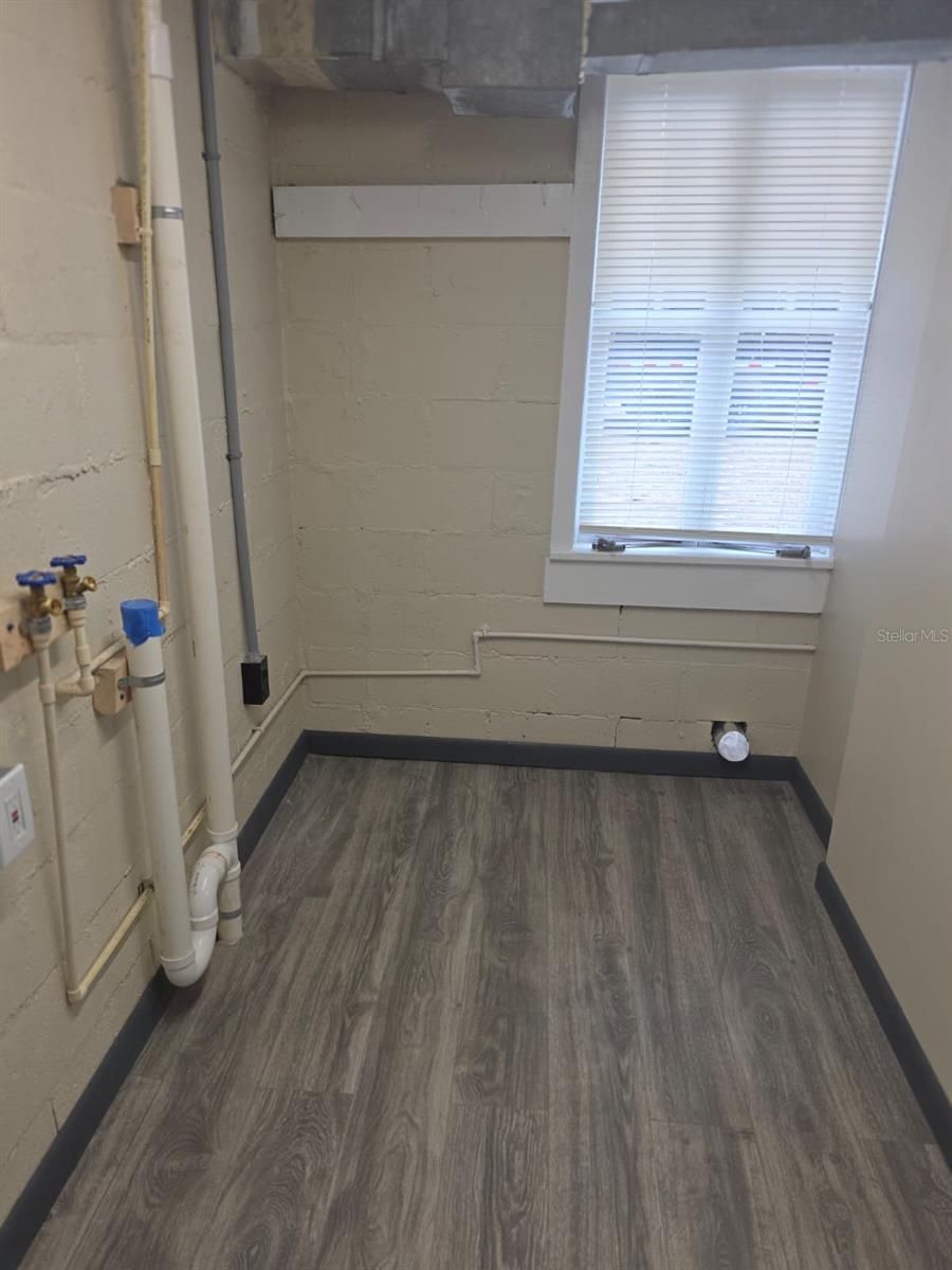 Image 38 of 46 For 710 11th Avenue